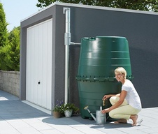 Plastová záhradná nádrž na dažďovú vodu 1300 l