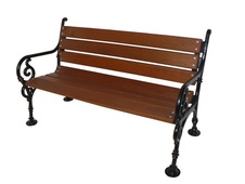 Parková lavička P3 1500 mm so smrekovými doskami a liatinovou konštrukciou