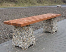 Parková lavička bez operadla 1500 mm, betónové nohy - okruhliak