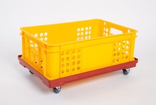 Plastový vozík pod prepravky, 4 otočné 50 mm polyuretánové kolieska, červený