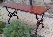 Parkový stôl 1900 mm, liatinová konštrukcia, dosky z fínskej borovice