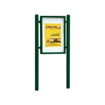 Obojstranná vitrína Carrefour 1255x900 mm, vrátane stĺpikov, zelená