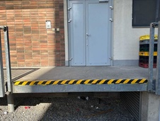 Protišmyková schodová lišta IG Fine, čierna-žltá, 5x5x150 cm - 2