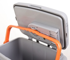 Autochladnička G21 C&W 33 litrov, 12/230 V - 9